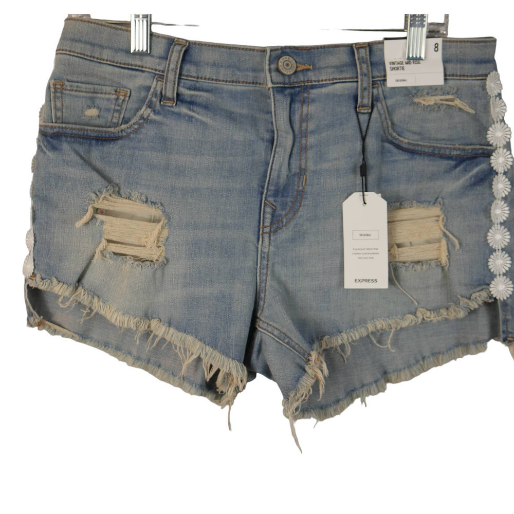 Express NWT Light Wash Destroyed Flower Trim Cutoff Shorts Size 8